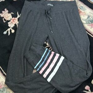 Stripe Details Sweat Pants